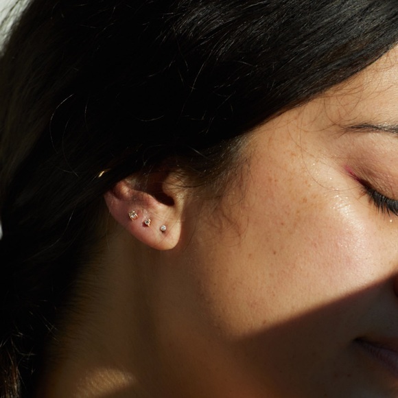 Catbird Angel Hair Diamond Stud Gold Earring, Sparkler (single) - Picture 4 of 7